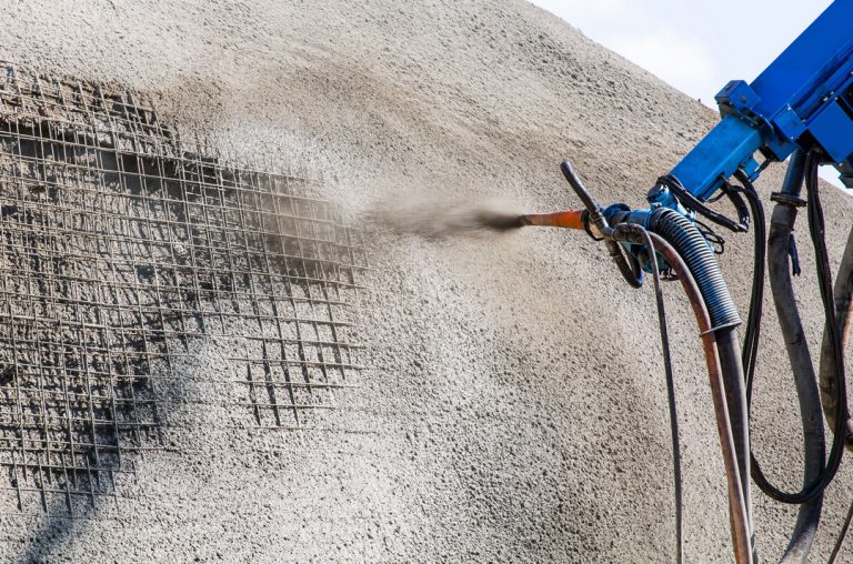 Mur et façades en béton projeté